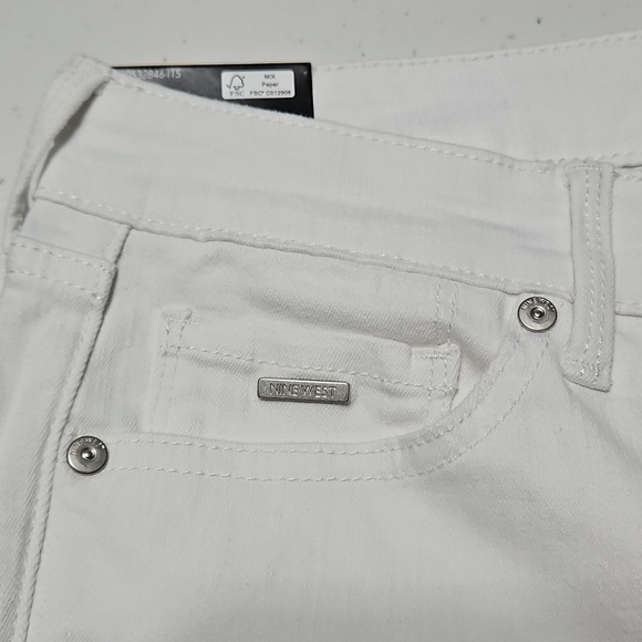 NINE WEST chrystie capri's - Picture 5 of 14